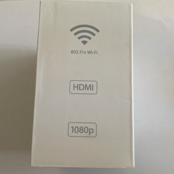 Apple TV.3rd Generation Media Streamer A1469 with Remote & Box (No Power Cord) - Picture 7 of 11